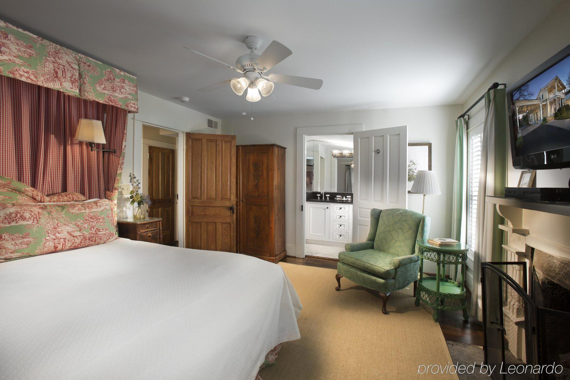 Old Edwards Inn And Spa Highlands Extérieur photo